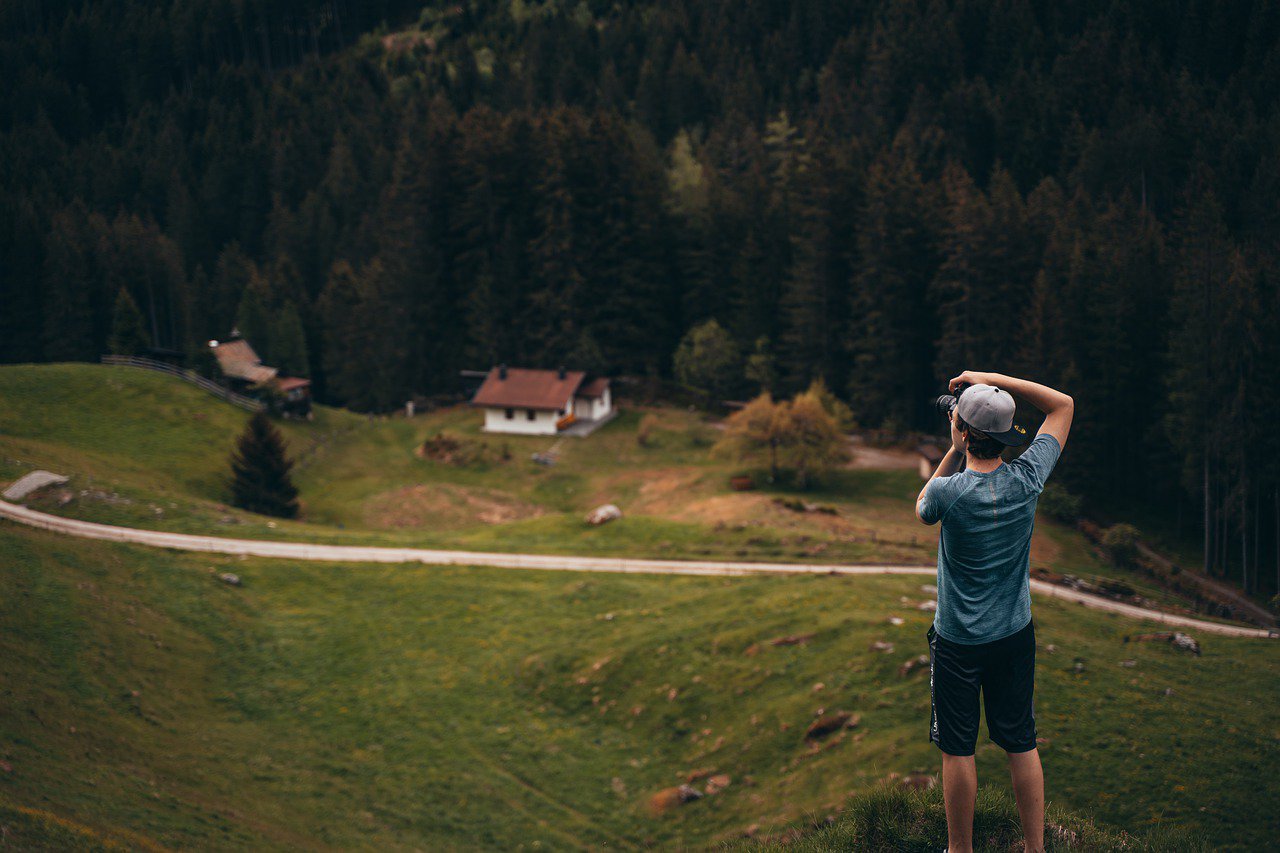 photographer, man, mountain-5353515.jpg